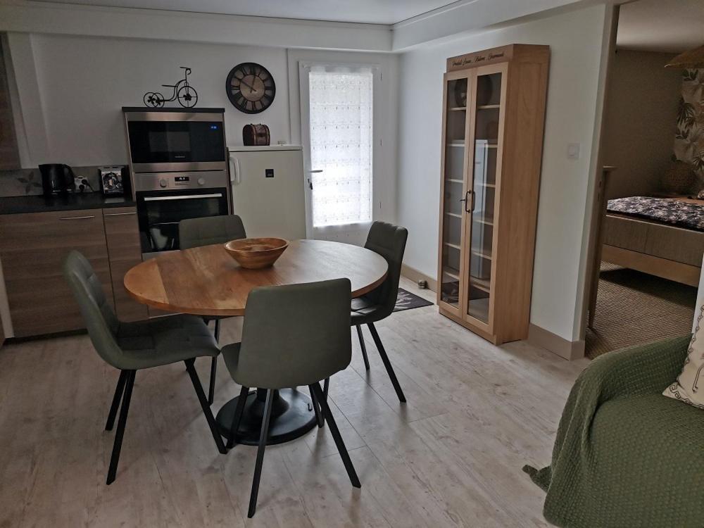 Gite - Chambres D'Hotes La Belle Helene เบรสซุยร์ ภายนอก รูปภาพ
